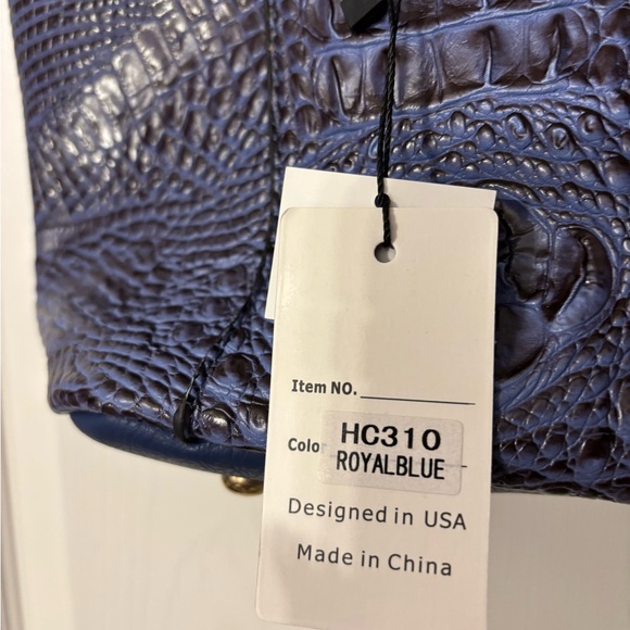 Elegant Blue Crocodile-Embossed Tote Bag New BOTTARA USA - Picture 3 of 5